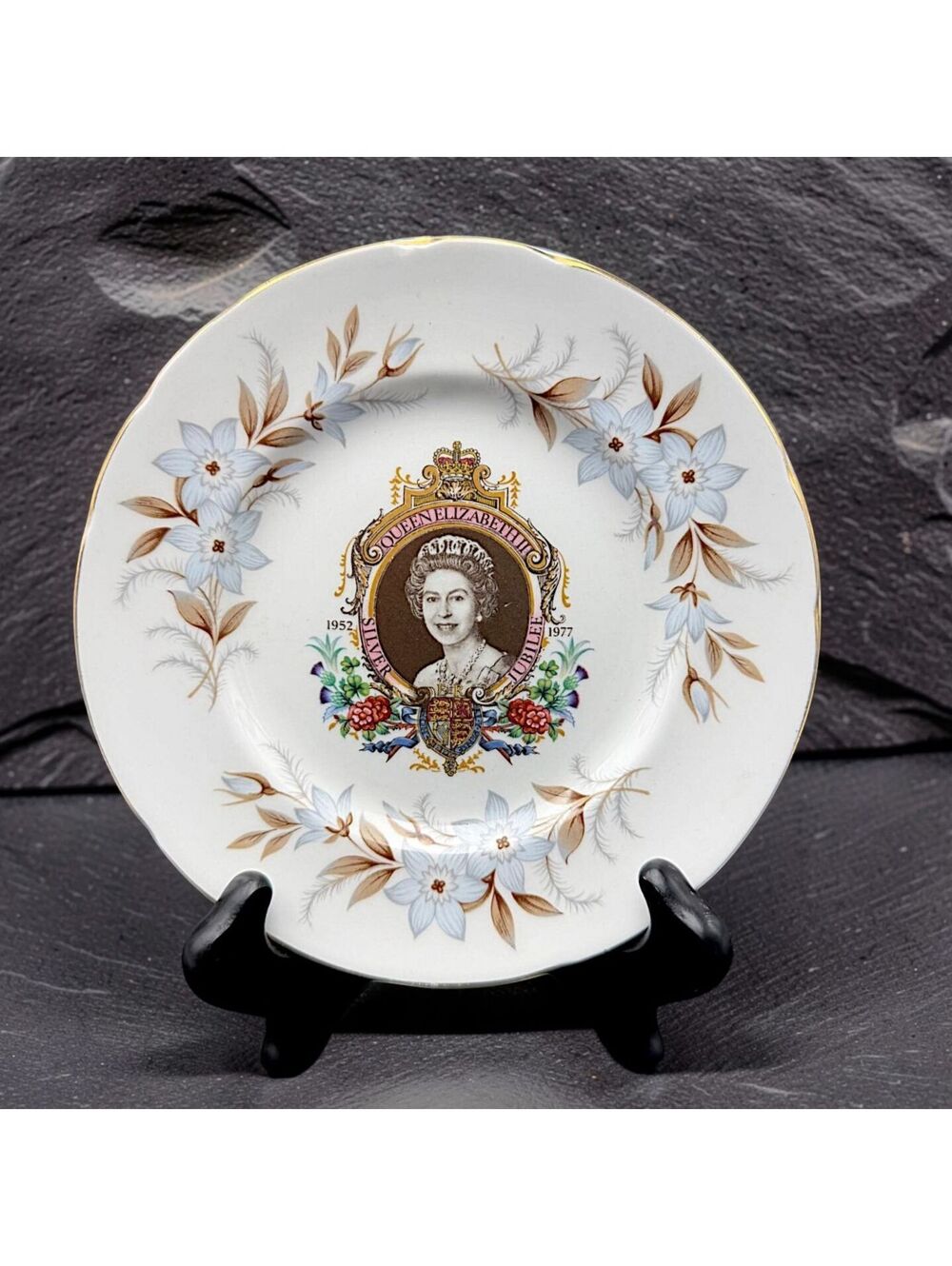 Vtg Royal Standard Queen Elizabeth II Silver Jubilee 1977 Bone China Plate 7"